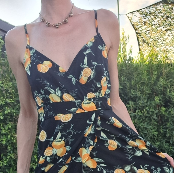 Flowy Floral/Fruit Dress - Picture 8 of 11